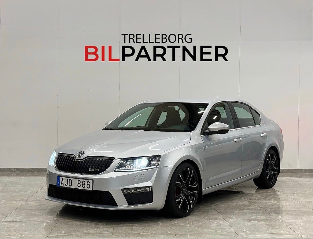 Skoda Octavia RS RS 2.0 TSI RS | 1 Brukare
