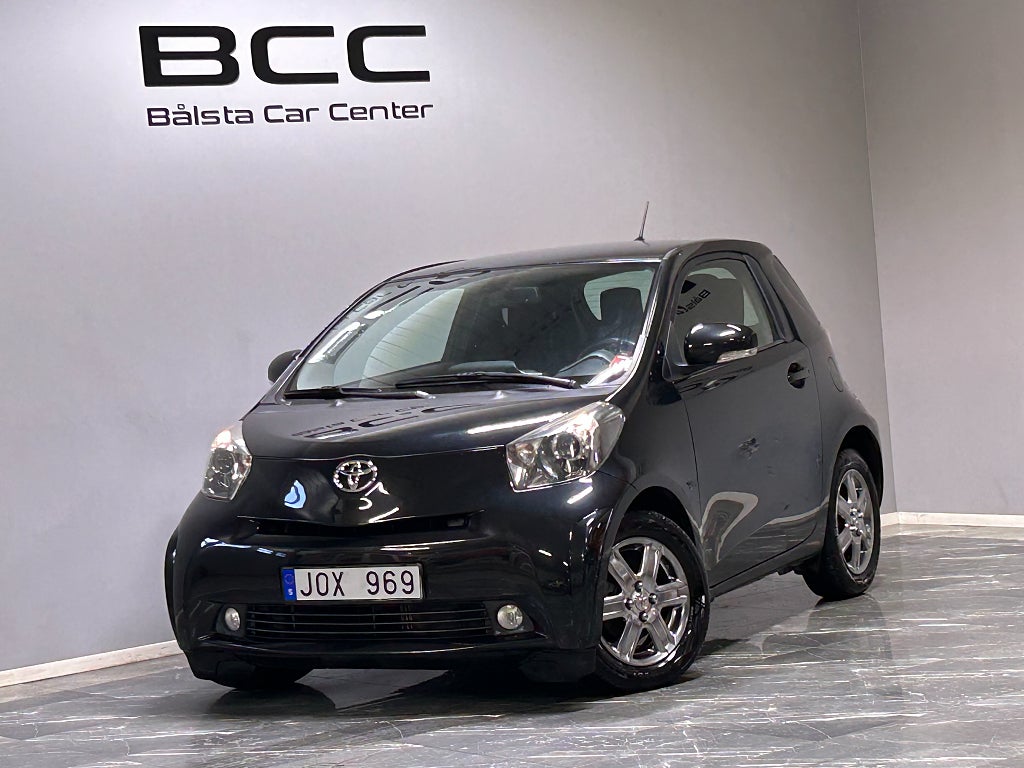 Toyota IQ 1.0 VVT-i 68hk Keyless ACC Stolsvärme AUX Vinterhjul