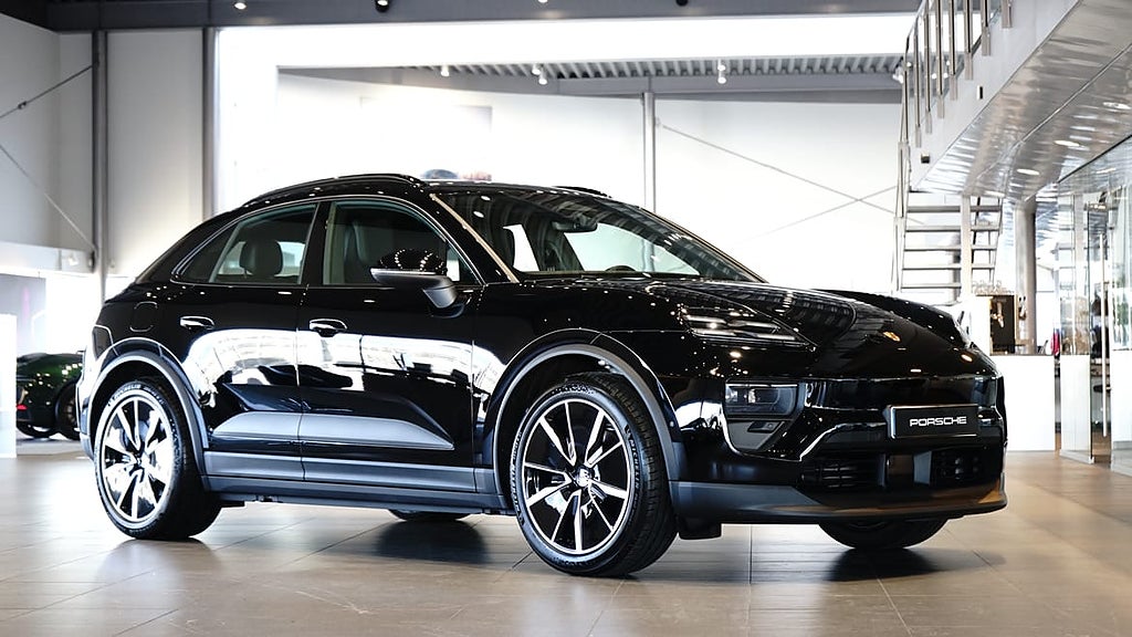 Porsche Macan Electric