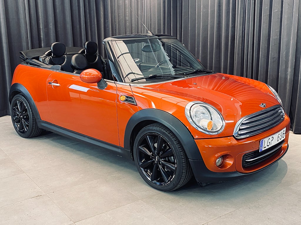 MINI Cooper Convertible Chili 