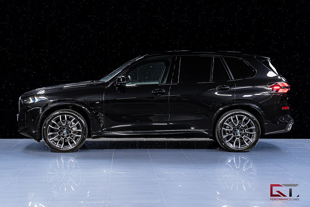 BMW X5 xDrive50e M-Sport 2026 MOMS Inno Travel H/K Pano DAP