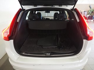 SUV Volvo XC60 27 av 28