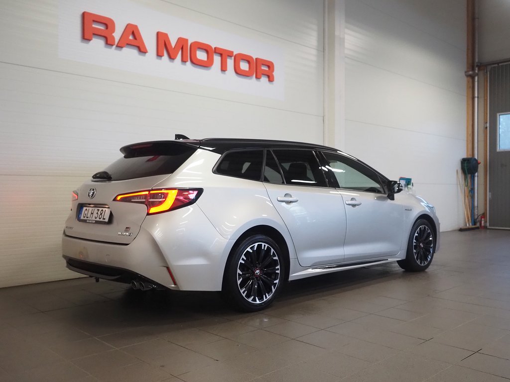 Toyota Corolla Touring Sports Hybrid e-CVT GR Sport Drag 2021