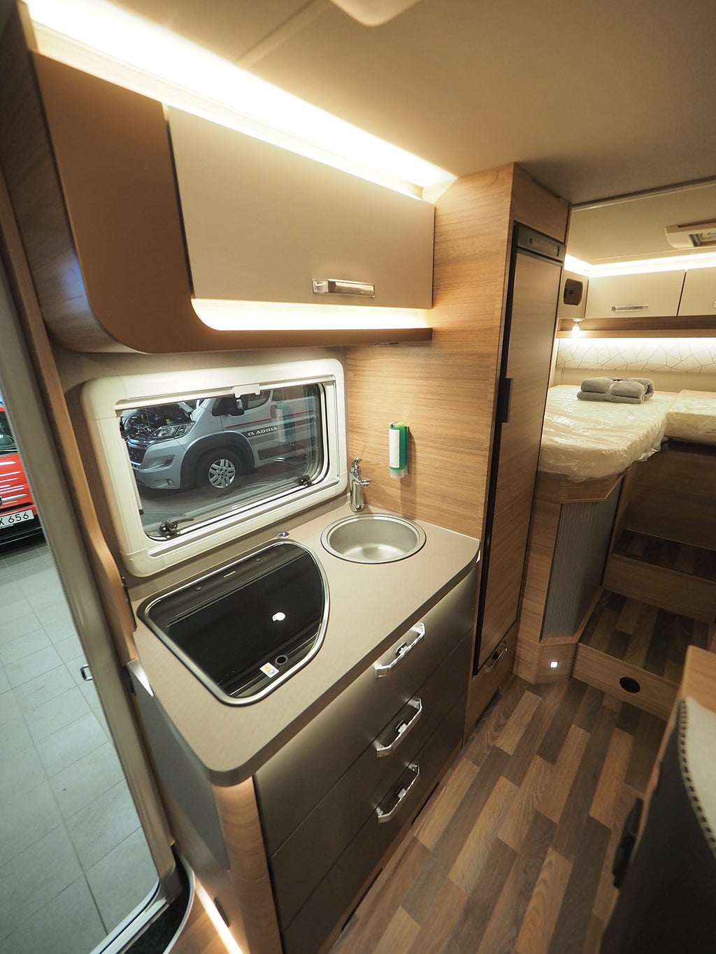 Weinsberg CaraCompact 600 MEG Pepper AUT I GPS I Markis