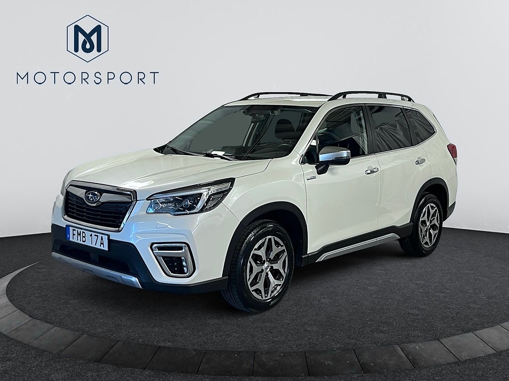 Subaru Forester e-Boxer XFuel Dragkrok LÅG SKATT Backkamera Adapt Farth