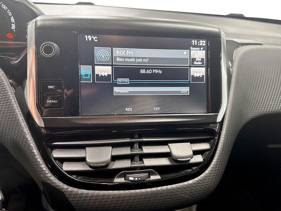 Bild på Peugeot 2008 Active 1.2 PT 110hk - FARTHÅLLARE, LÅG SKATT!