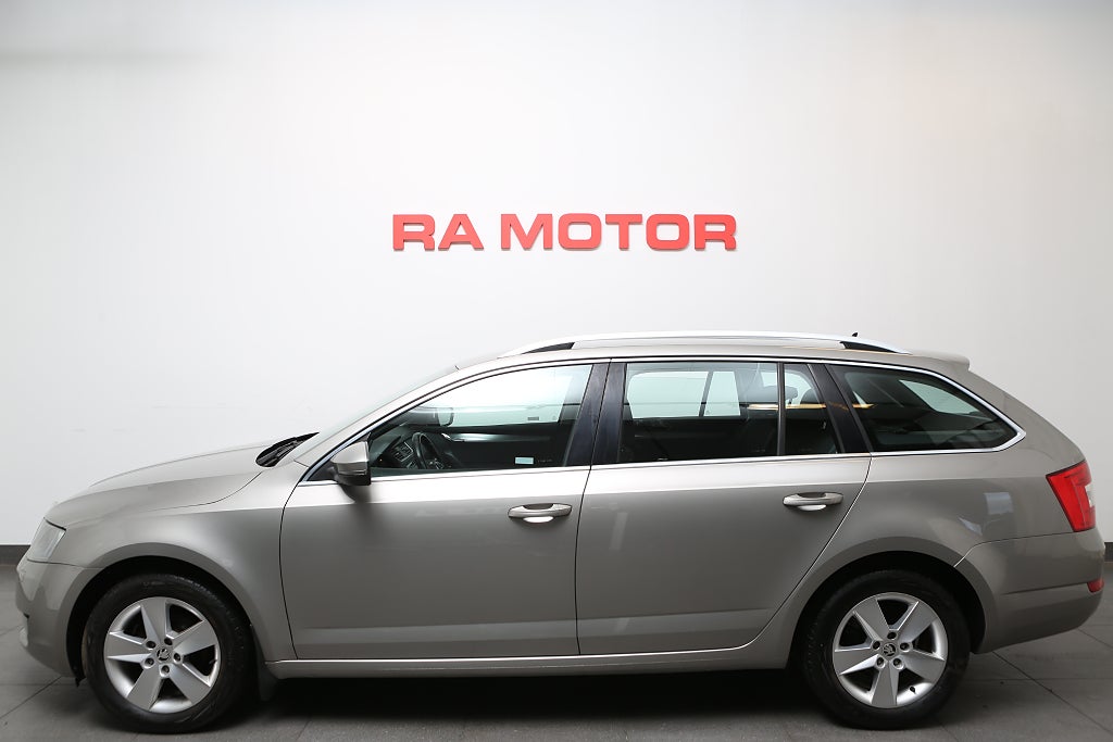 Skoda Octavia 1,2 TSI Elegance Kombi Aut Motorvärmare 2015