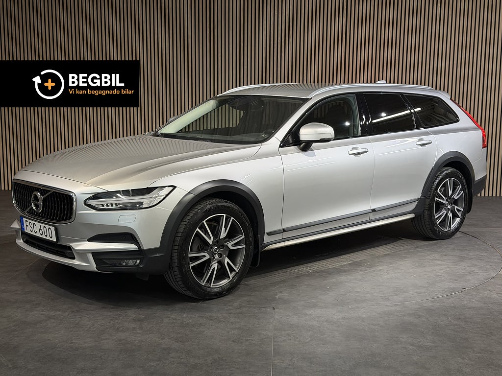 Volvo V90 Cross Country D4 AWD Inscription Pro /Drag/Skinn/Värmare/GPS