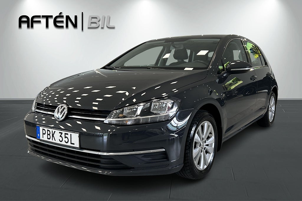 Volkswagen Golf 5-dörrar 1.0 TSI 	 Backkamera Rear Assist *Nyservad