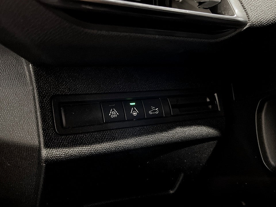 Bild på Peugeot 5008 GT+ 1.2 PT 130hk Aut 7-SITS B-KAMERA CARPLAY