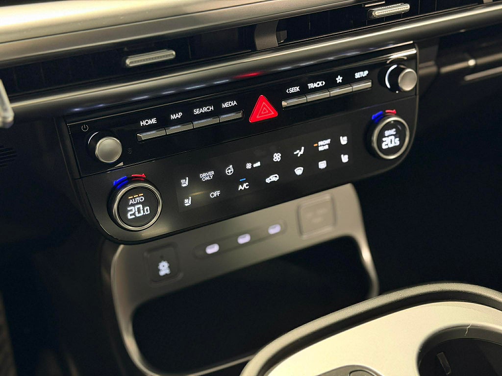 Hyundai IONIQ 9 Calligraphy Performance 110 kWh AWD / Demo / 7 Sits 2026