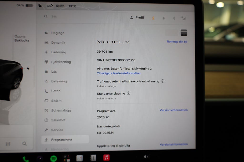 Tesla Model Y Standard Range RWD Navi Kamera Leasbar Drag Pano 2023