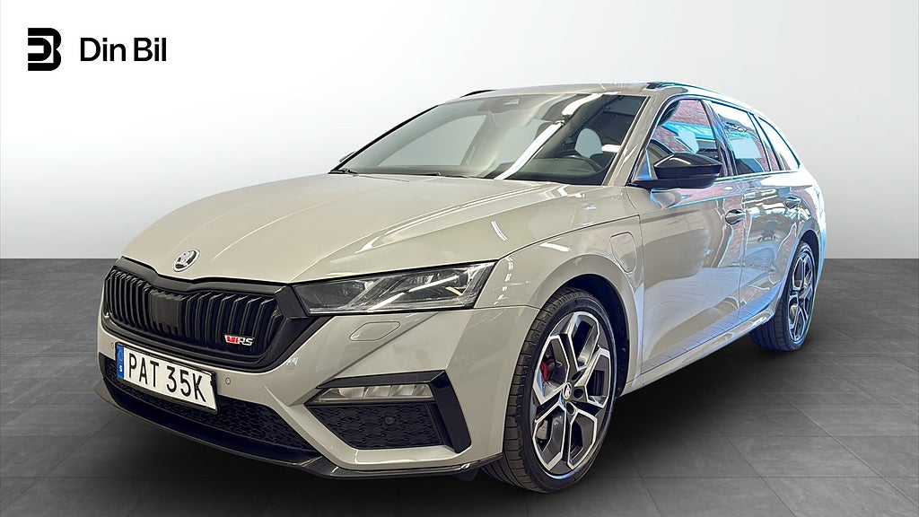 Skoda Octavia Combi iV RS 245 hk DSG | Nav/P-värme/B-kamera