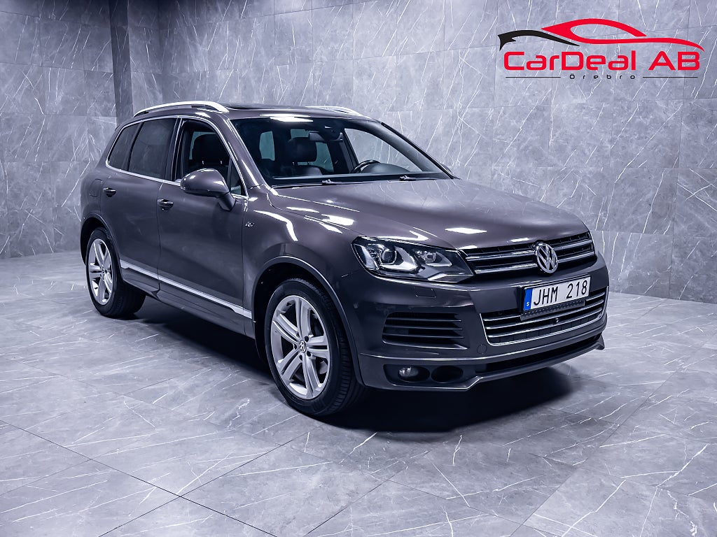 Volkswagen Touareg 3.0 V6 TDI 4Motion R-Line Pano Värmare Kamera *SE SPEC*
