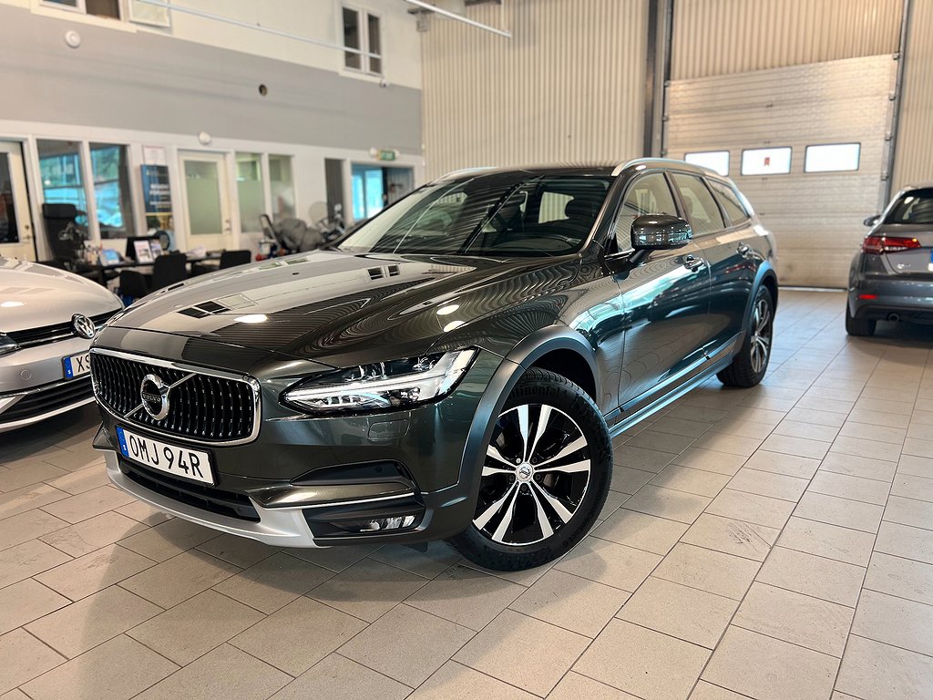 Volvo V90 Cross Country D4 AWD Geartronic Advanced SE II UTR