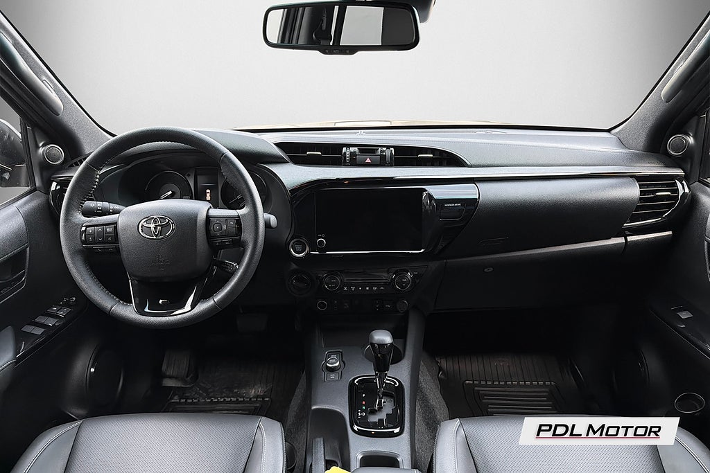 Toyota HiLux 2025 - miniatyr 9