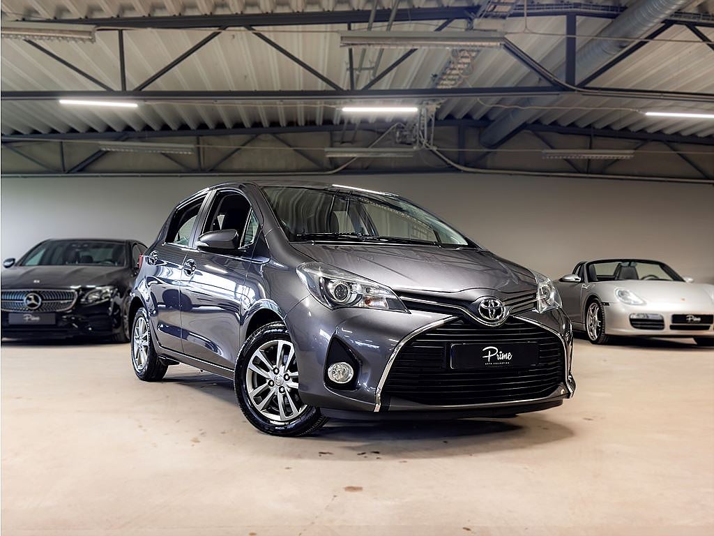 Toyota Yaris 5-dörrar 1.33 Active Kamera Kamkedja