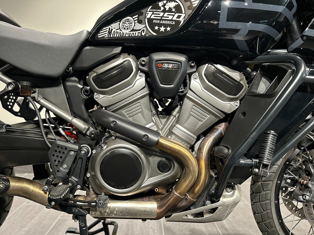 Harley-Davidson Pan America 1250 Special / Slip-on / Adaptive Ride Height