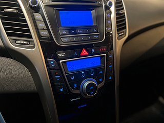 Hyundai i30 5-dörrar 1.6 CRDi 110hk Låg skatt/Kamkedja/MoK