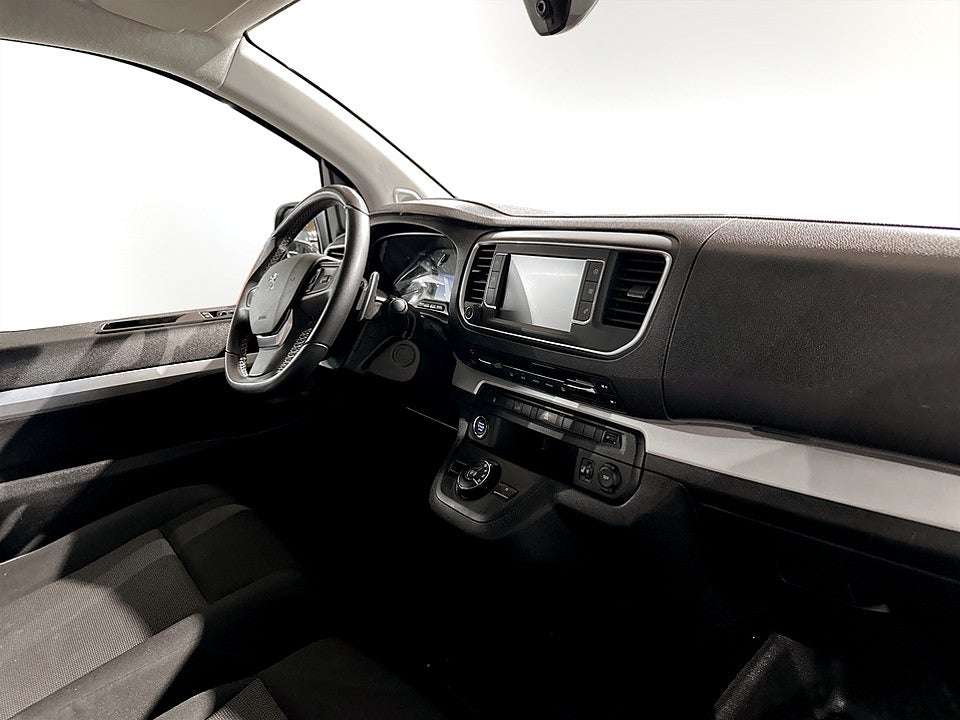 Bild på Peugeot Expert PRO+ 2.0 BHDi 145hk Aut L3 B-KAMERA