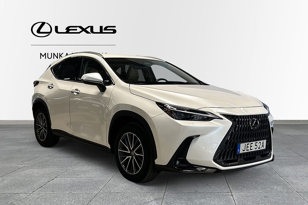 Lexus NX 450h+Business Plus