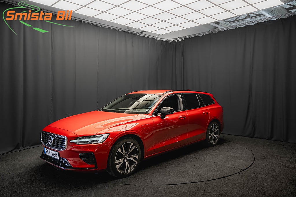 Volvo V60 T8 Recharge AWD R-Design DRAG LÄDER 360 H/K HUD El-Stol
