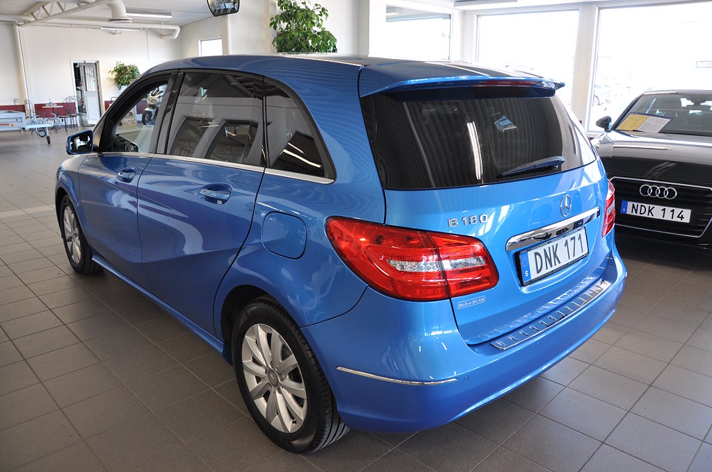 Mercedes-Benz B 2013 - miniatyr 7