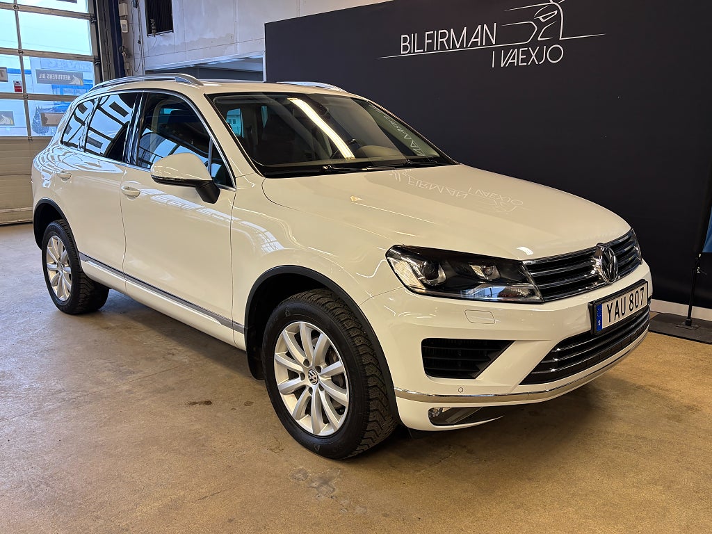 Volkswagen Touareg 3.0 V6 TDI Aut 4Mot 1Ägare *Panorama /Läder /Drag*