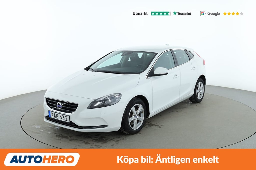 Volvo V40 T2 Momentum / PDC, Kurvljus