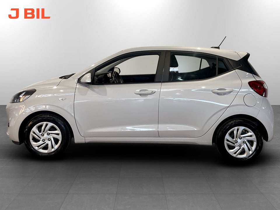 Bild på Hyundai i10 Essential 1.0 Blue AMT 67hk Aut RATTVÄRME CARPLAY