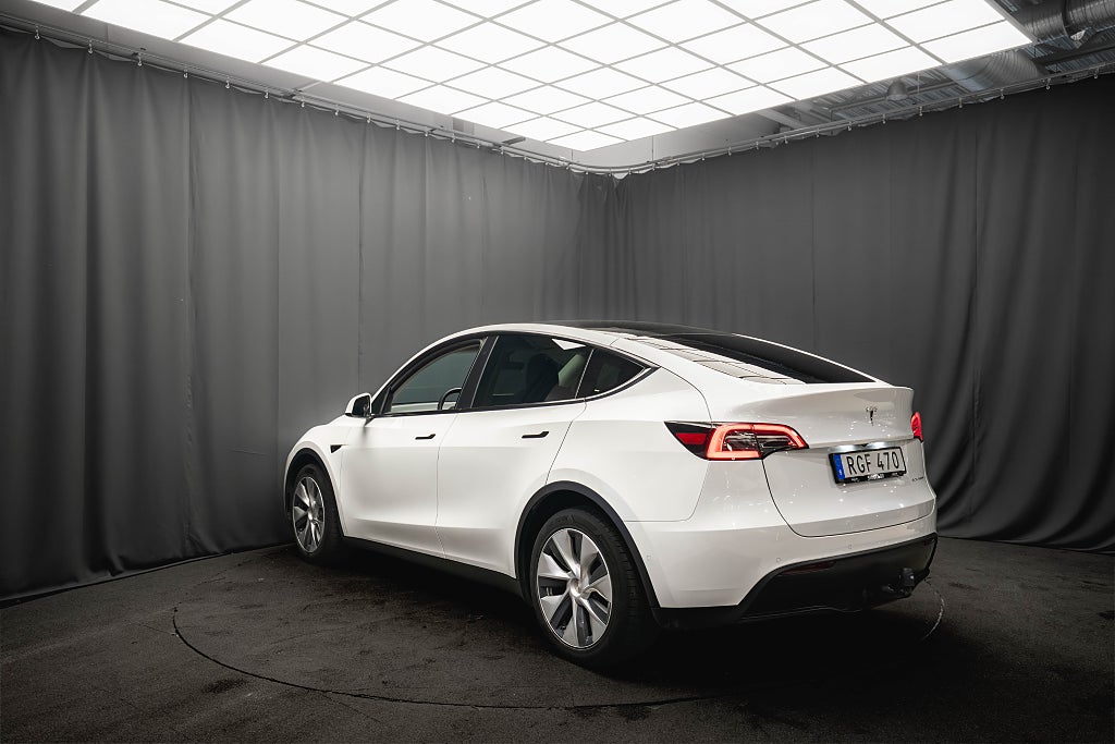 Tesla Model Y Long Range AWD DRAG PANO LÄDER 1-ÄGARE MOMS KAMERA
