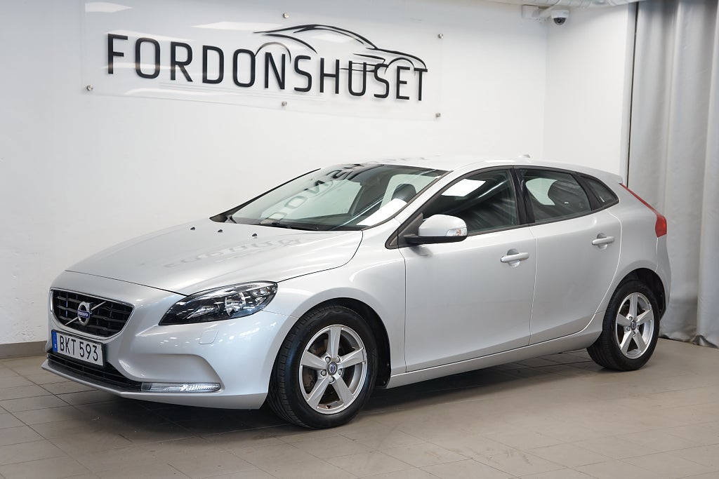 Volvo V40 D2 KINETIC  | SVENSKSÅLD