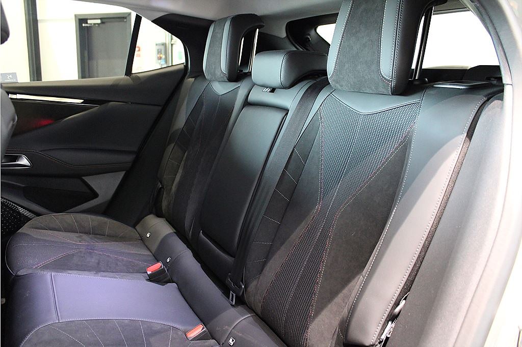 Bild på DS 4 Performance Line E-Tense 225hk Aut - MOTORISERAD BAKLUCKA, B-KAM