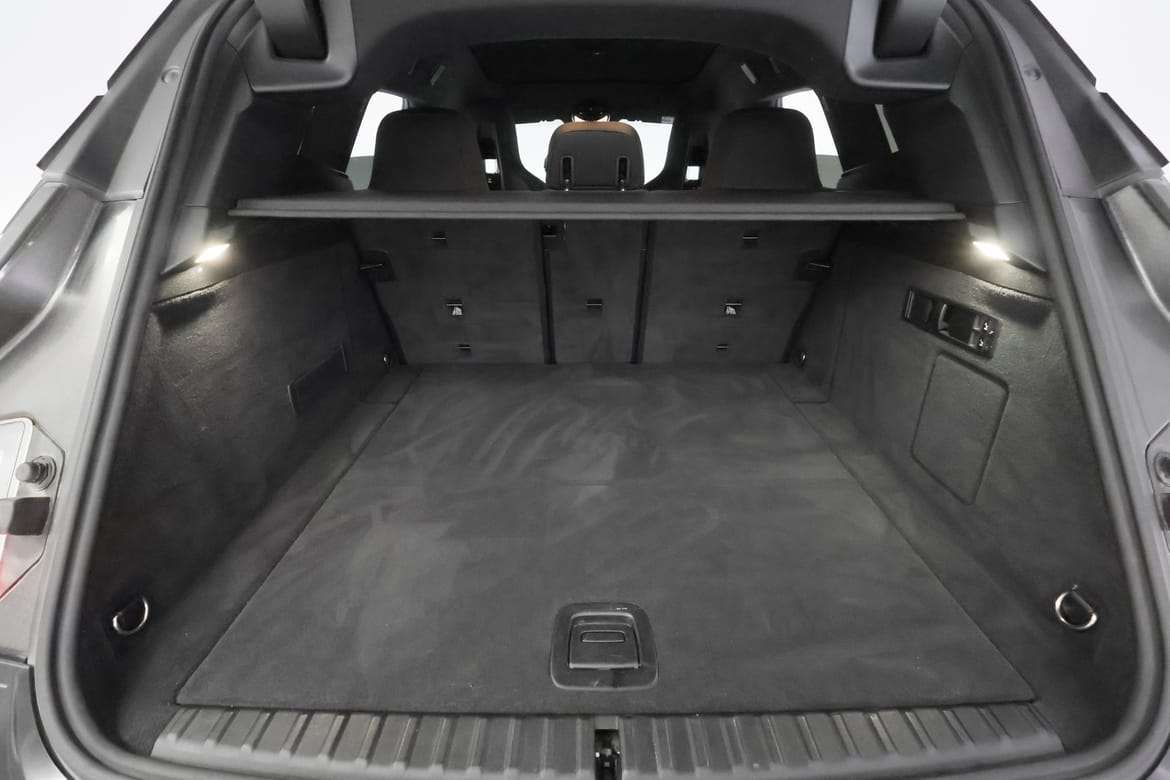 BMW iX xDrive40 Sky Lounge Pano 2022, bild 7/64
