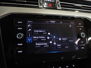 Kombi Volkswagen Passat 18 av 22
