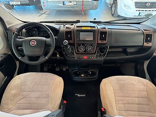 Husbil-alkov Elnagh Baron 22 150HK 15 av 25
