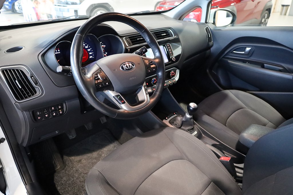 Kia Rio 1,2 84hk Special Edition Navi Backkamera Bluetooh 2016