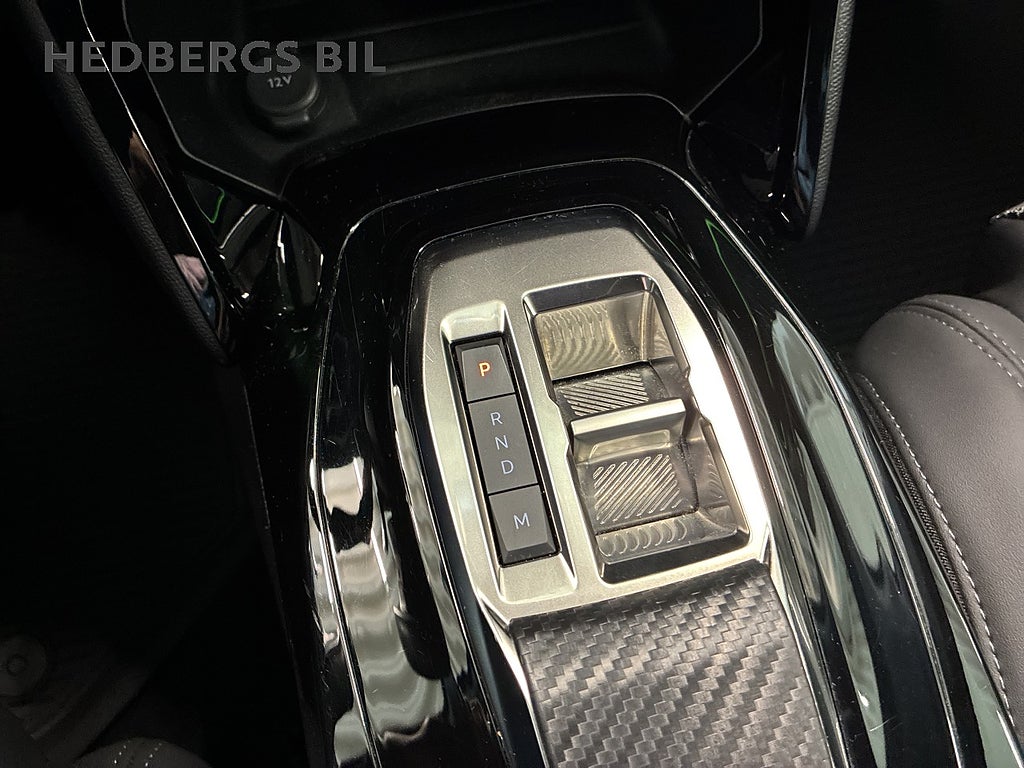Peugeot 2008 1.2 PureTech 130HK AUTOMAT thumbnail