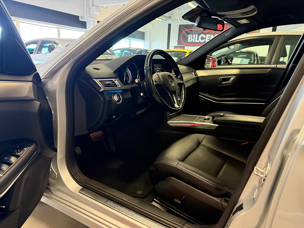 Mercedes-Benz E220 2014 - miniatyr 14