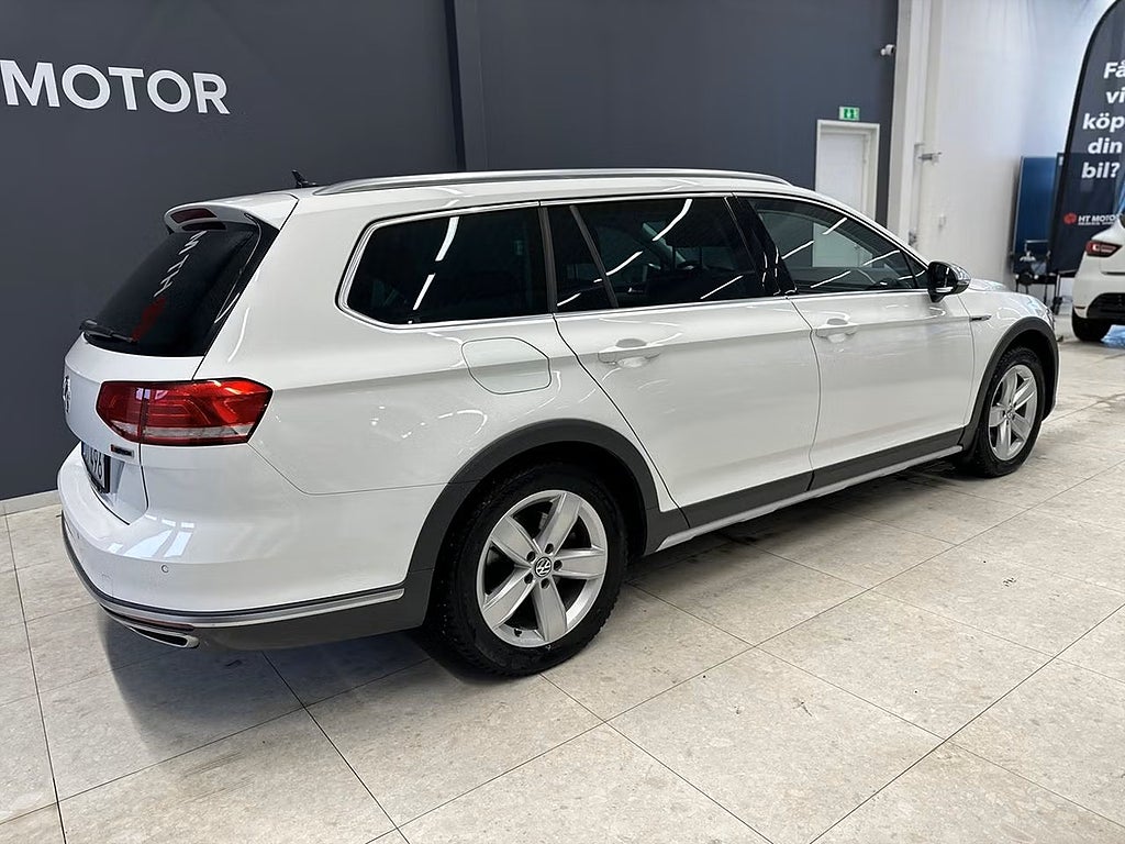 Volkswagen Passat 2.0 TDI4Motion Alltrack/Cockpit/Drag/Värmare/B-kamera