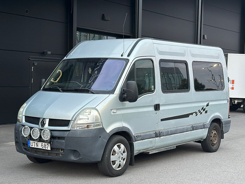 Renault Master 2.5 dCi 9sits Hög/Mycket plats Nybesiktad