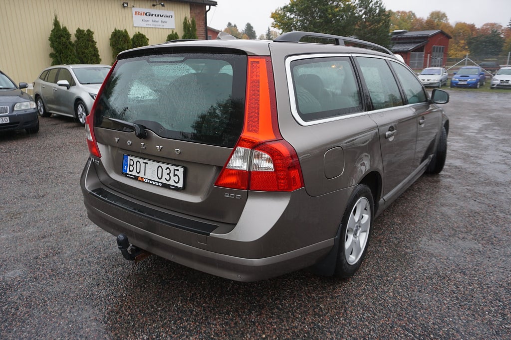 Volvo V70 2010 - miniatyr 3