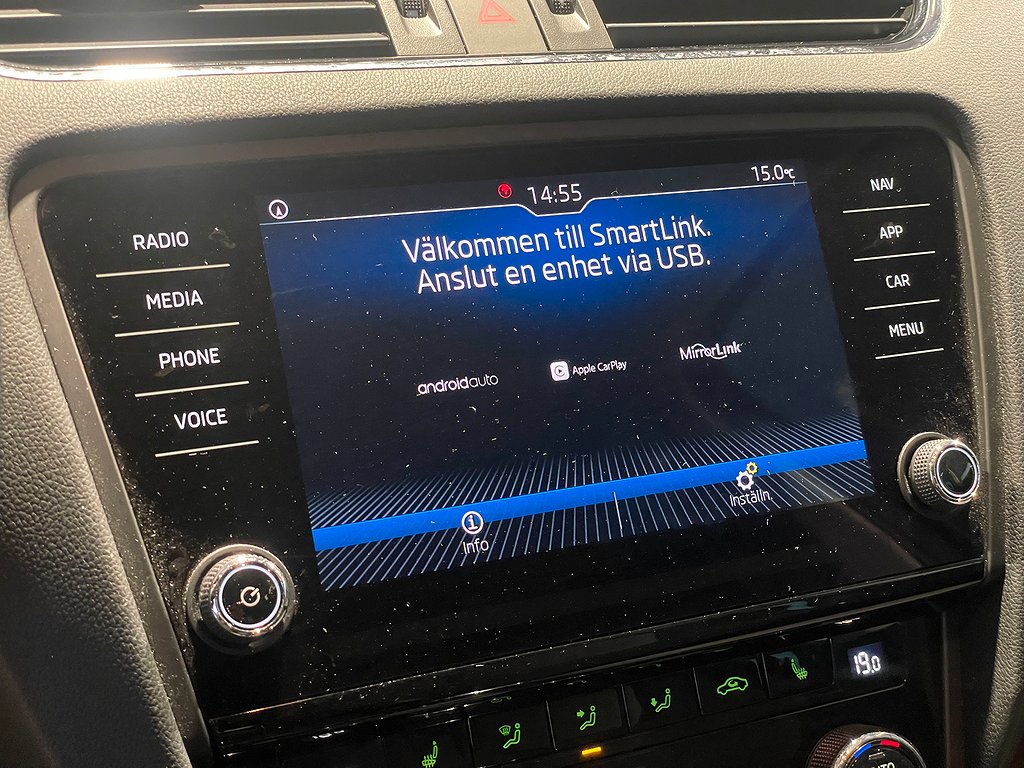 Skoda Octavia 1.5 TSI 150hk Premium |Drag|Värmare|Navi| 2020
