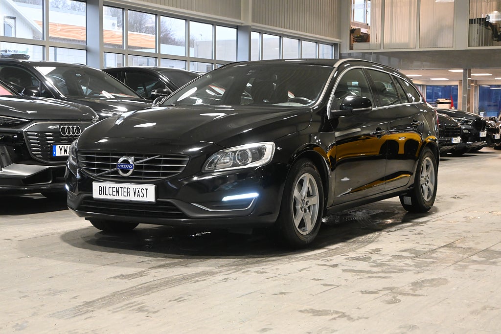 Volvo V60 D4 190hk Momentum *HJULKAMPANJ* Navigation 