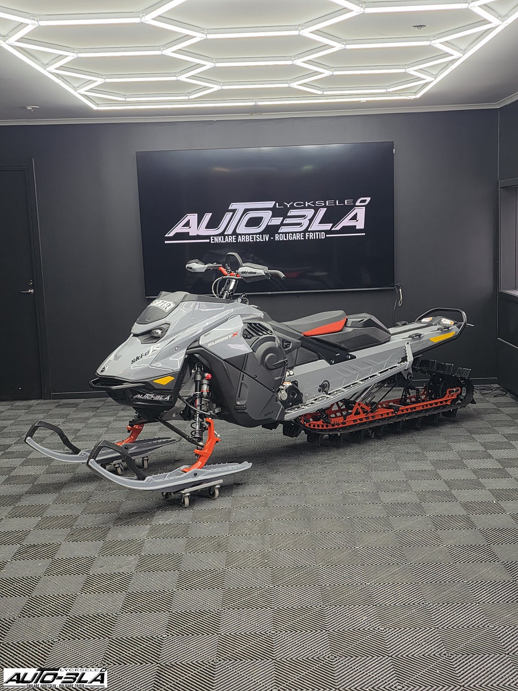 Ski-Doo Summit X with Expert Pkg 850 E-TEC 154