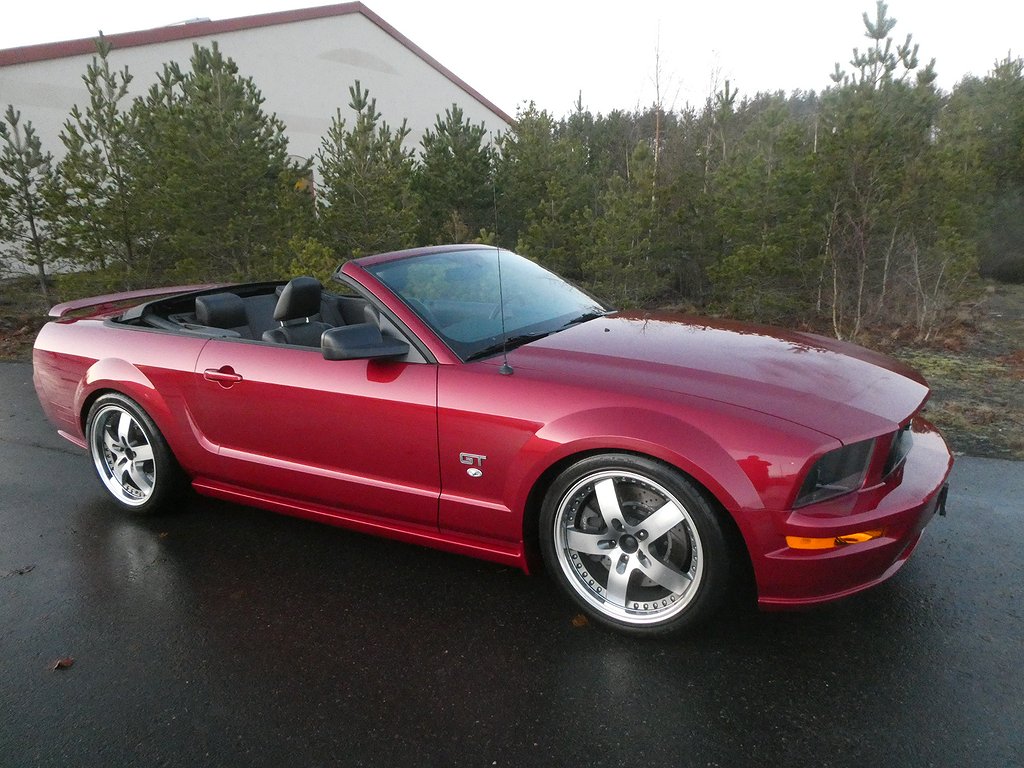 Ford Mustang GT Cab / Obs! 1183mil 