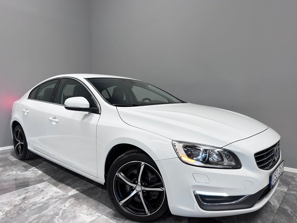 Volvo S60 D4 Auto/Skinn/Drag/Värmare/VOC/Nybes/163HK
