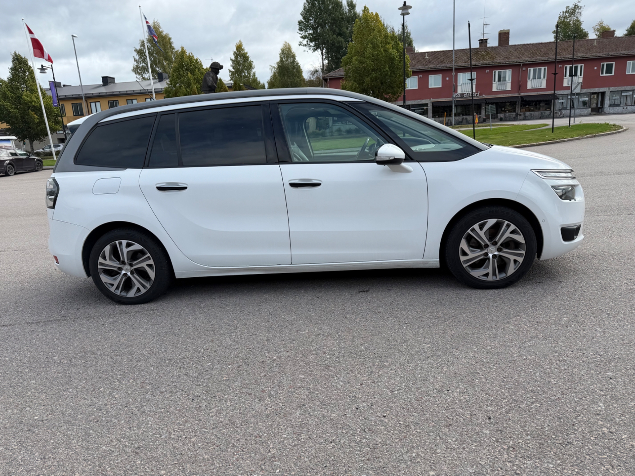 Citroen Grand C4 Picasso 2016, bild 4/10
