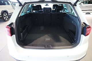 Kombi Volkswagen Passat Alltrack 14 av 20