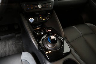 Halvkombi Nissan Leaf 16 av 21